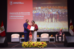 Compromiso con la excelencia: La Dra. Ruth Iguiñiz es reconocida como Docente Principal